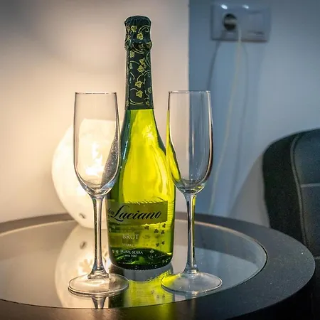 Flatguest Luis Morote + + + Wifi Lägenhet *